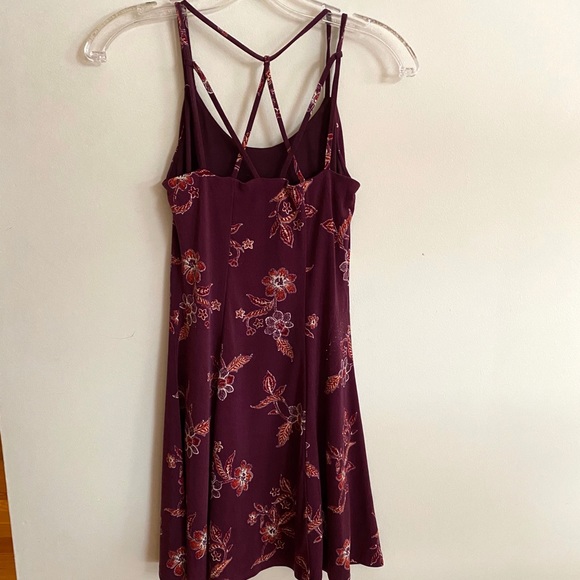Strappy Floral Sundress - Picture 3 of 5